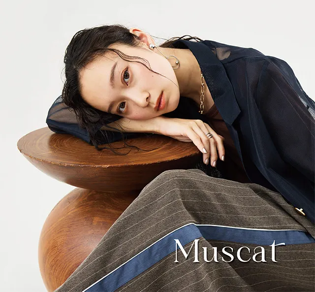 極美品‼️セレモニー【スニーアート❤️】高級婦人服⭐️スカートスーツセット13号 セレモニースーツ(6403499)13号・ネイビー｜フォーマルメッセージ