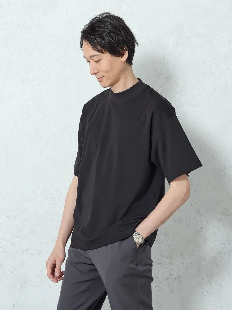 TRANSCONTINENTSモックネック半袖Ｔシャツホワイト/ブラック