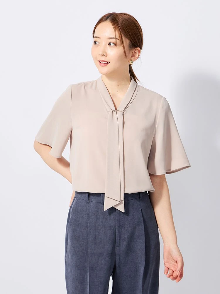 【接触冷感】ボウタイデシンブラウスオフホワイト/ピンク/ベージュ/サックス〈2BUYでさらに10％OFF対象★〉