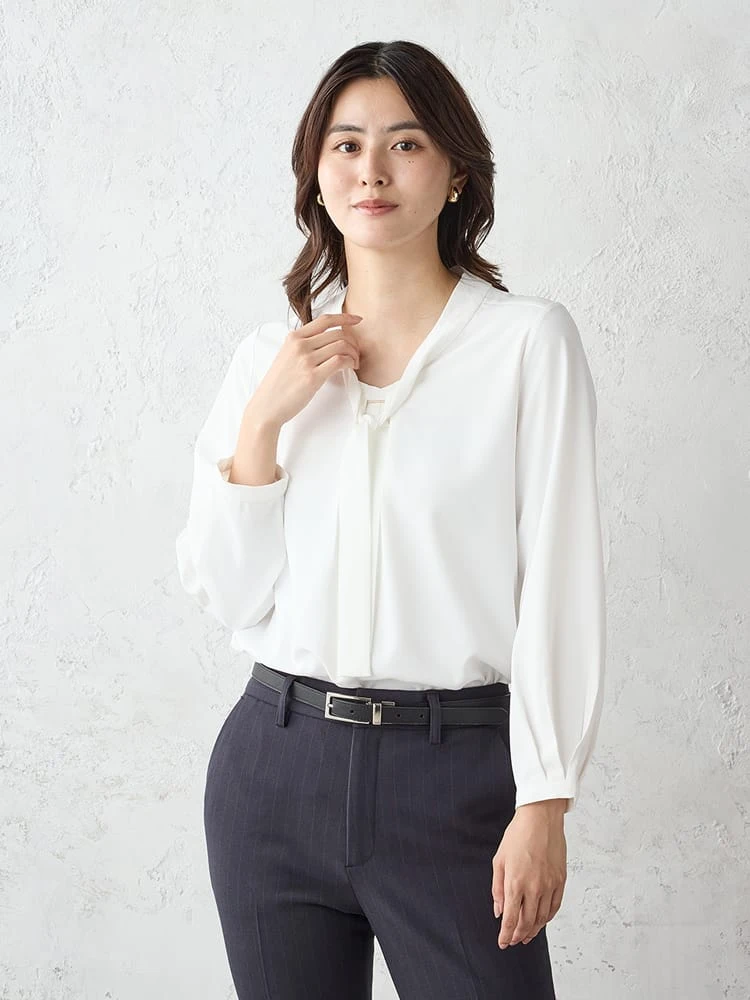 ジョーゼットボウタイ×バー付きブラウスオフホワイト/ブラック/グレー/ピンク〈2BUY10％OFF〉