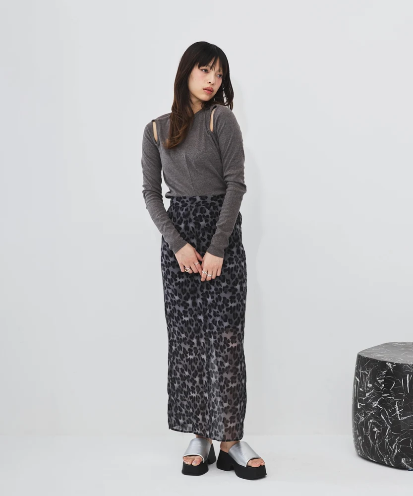 肩開き細リブトップス【DIPINCHOCOLATE】